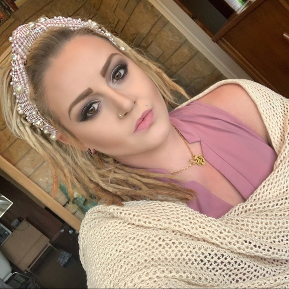 Meet your Posher - Picture 5 of 15